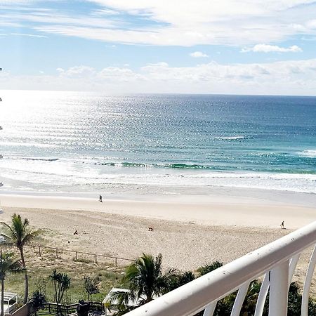 19Th Avenue On The Beach Gold Coast Buitenkant foto