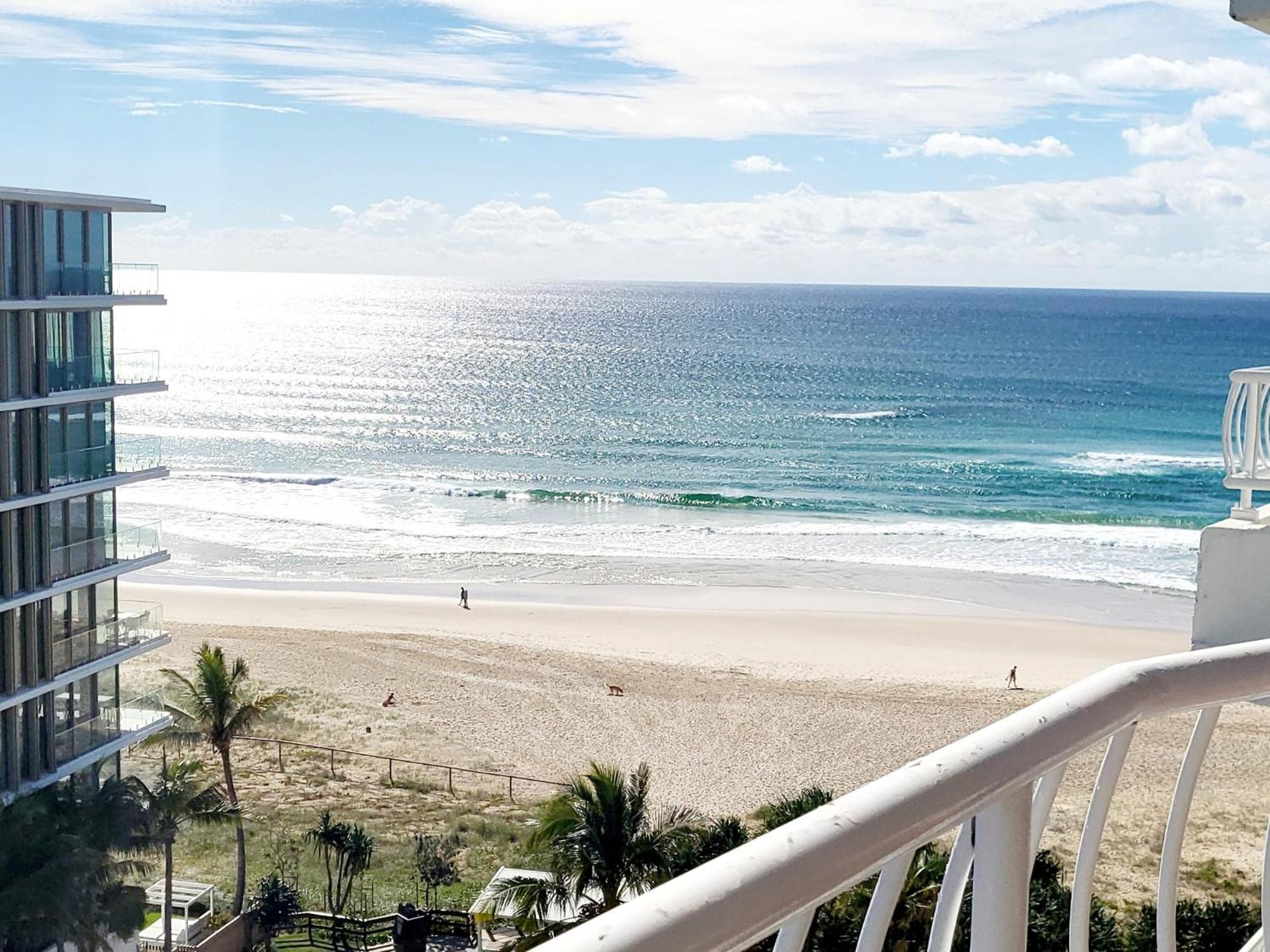 19Th Avenue On The Beach Gold Coast Buitenkant foto