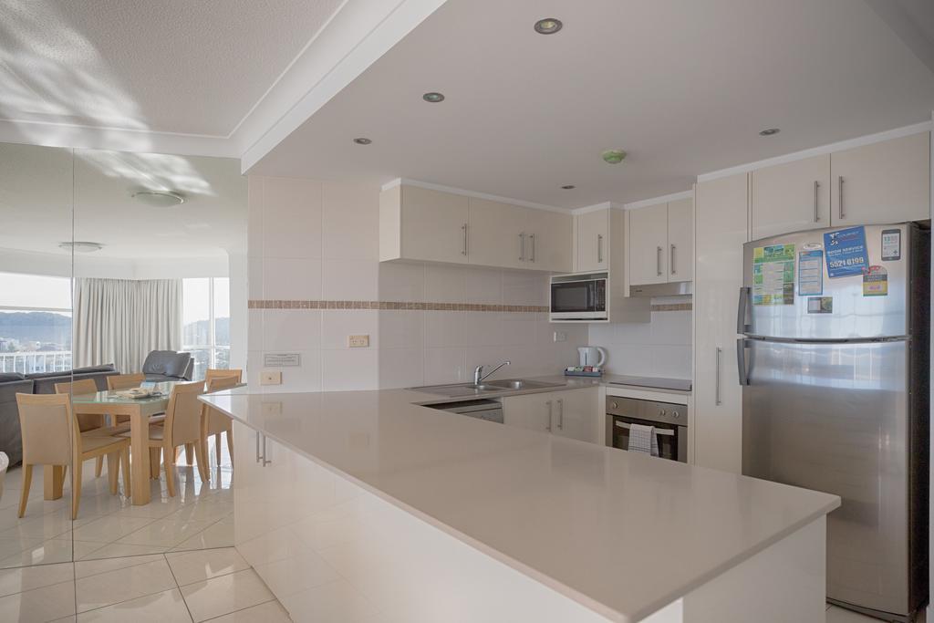 19Th Avenue On The Beach Gold Coast Buitenkant foto