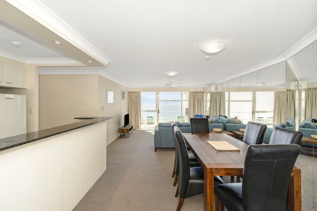19Th Avenue On The Beach Gold Coast Buitenkant foto
