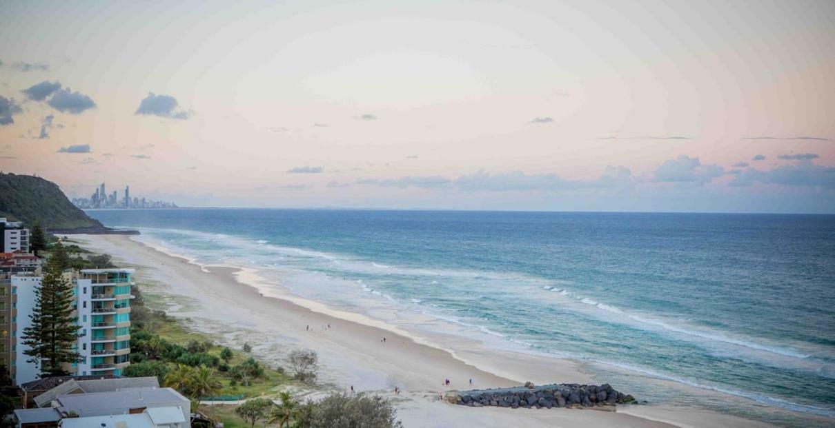 19Th Avenue On The Beach Gold Coast Buitenkant foto
