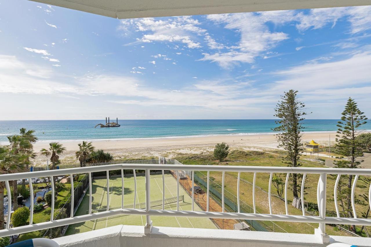 19Th Avenue On The Beach Gold Coast Buitenkant foto